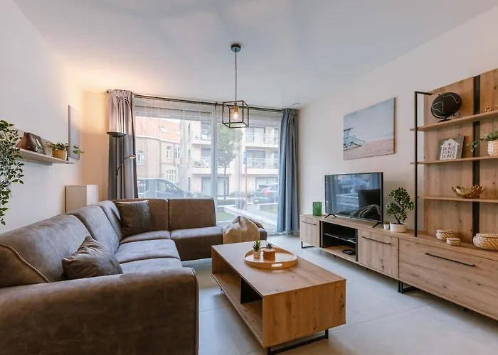 Huswell - Bright Apartment Only 5 Minutes From The Beach