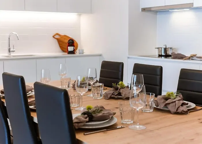 Huswell - Bright Apartment Only 5 Minutes From The Beach
